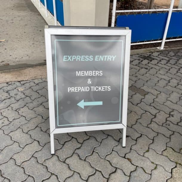 Express entry sign